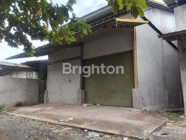 image GUDANG SEWA RANGKA BAJA DEKAT PELABUHAN KOMYOS SOEDARSO PONTIANAK BARAT (3)