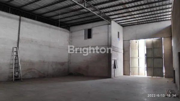 image GUDANG SEWA RANGKA BAJA DEKAT PELABUHAN KOMYOS SOEDARSO PONTIANAK BARAT (4)