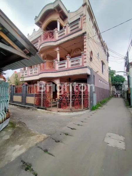 image RUMAH CLASSIC 3,5 LANTAI AREA KACAPIRING AHMAD YANI (1)