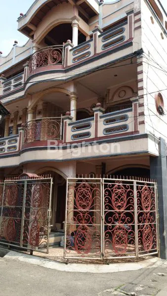 image RUMAH CLASSIC 3,5 LANTAI AREA KACAPIRING AHMAD YANI (4)