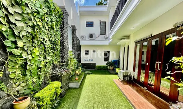 image RUMAH MEWAH TAMAN & POOL MAMPANG STRATEGIS DALAM PRIVATE TOWNHOUSE (6)