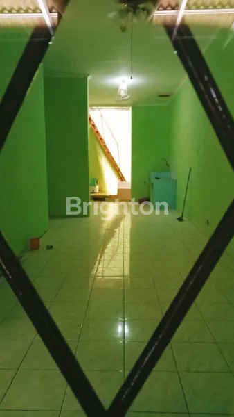 image RUMAH SIAP HUNI SANGAT STRATEGIS DI BEKASI (4)