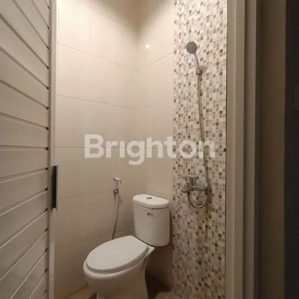 image VILLA 3 LANTAI DENGAN KOLAM RENANG, HANYA 5 MENIT DARI ALUN-ALUN KOTA BATU! (8)