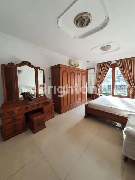 image RUMAH MEWAH 6 KT DI BINTARO JAYA SEKTOR 3 (8)