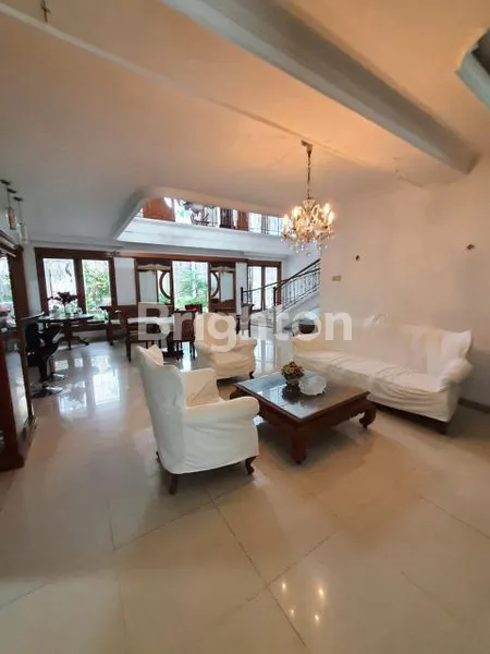 image RUMAH MEWAH 6 KT DI BINTARO JAYA SEKTOR 3 (7)