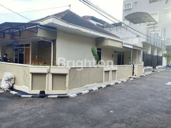 RUMAH DI TENGAH KOTA TEMANGGUNG