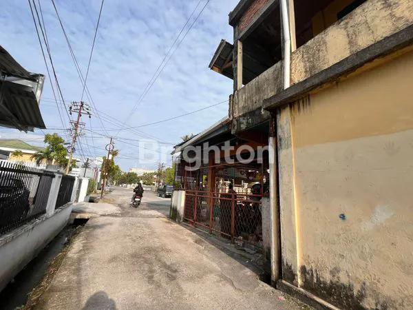 image DIJUAL RUMAH TINGGAL 2 LANTAI DIBELAKANG GEDUNG DPRD PEKANBARU (3)