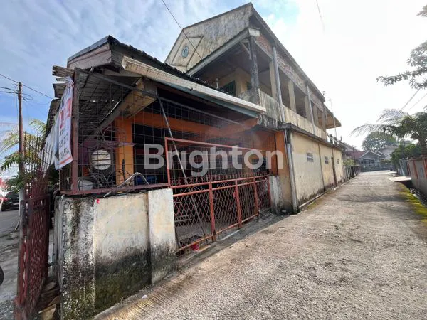 image DIJUAL RUMAH TINGGAL 2 LANTAI DIBELAKANG GEDUNG DPRD PEKANBARU (6)