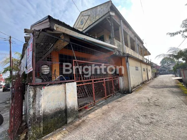 image DIJUAL RUMAH TINGGAL 2 LANTAI DIBELAKANG GEDUNG DPRD PEKANBARU (4)