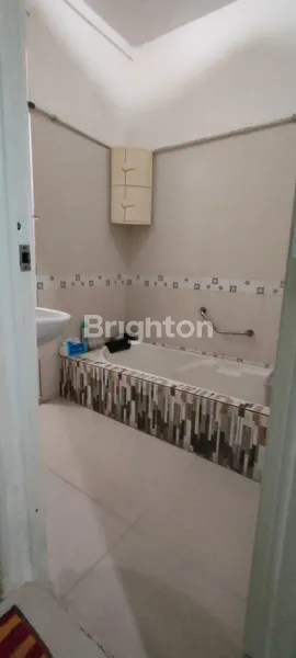 image RUMAH 2 LANTAI HITUNG TANAH DI KEBON JERUK – DEKAT TOL, MALL & KAMPUS (5)