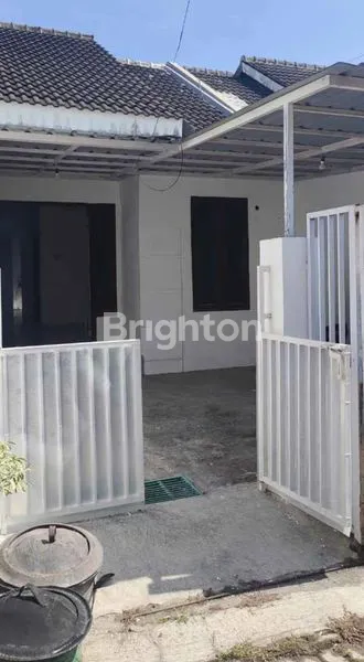 image RUMAH STRATEGIS SIAP HUNI AKSES MUDAH DI MEDAYU DEKAT UPN & MERR RUNGKUT  (3)