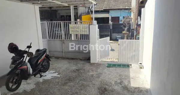 image RUMAH STRATEGIS SIAP HUNI AKSES MUDAH DI MEDAYU DEKAT UPN & MERR RUNGKUT  (5)