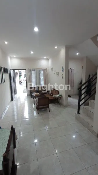 image DIJUAL RUMAH + KANTOR 2 LANTAI DI JL GATOT SUBROTO, DENPASAR UTARA (7)