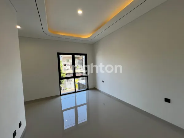 image SISA 1 UNIT !! RUMAH JEJER LOKASI MANUKAN LOR (8)
