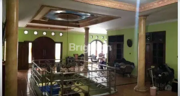 image RUMAH MEWAH 5 KT DI KARAWACI, BONUS KIOS (5)