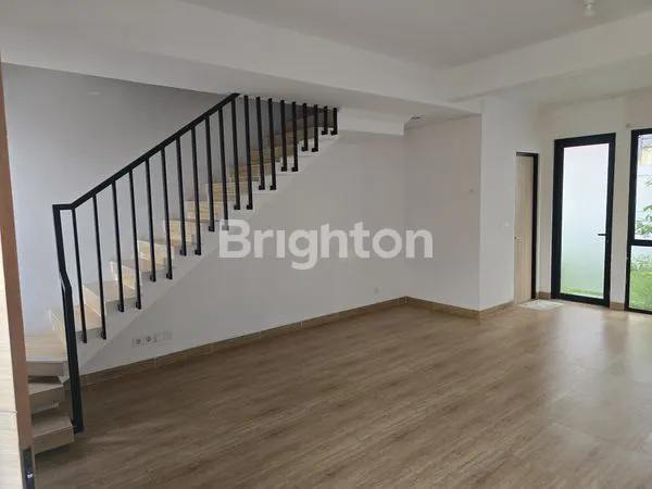 image DISEWAKAN RUMAH 2 LANTAI LIPPO KARAWACI - TANGERANG (2)