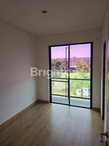 image DISEWAKAN RUMAH 2 LANTAI LIPPO KARAWACI - TANGERANG (6)