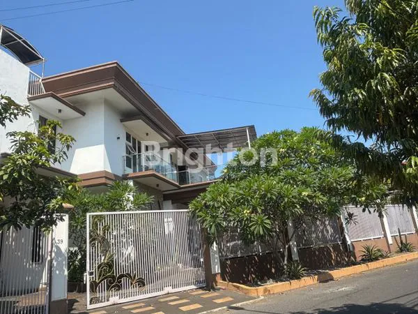 image RUMAH NGINDEN INTAN BARAT HOOK LOKASI STRATEGIS TAMAN LUAS DAN INDAH (2)