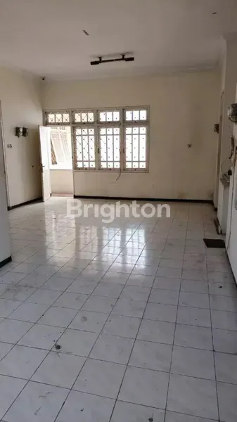 image DIJUAL MURAH RUMAH SIWALANKERTO SEKITARAN AREA KOS, ROW JALAN LEBAR, BUTUH SEDIKIT RENOV  (3)
