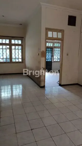 image DIJUAL MURAH RUMAH SIWALANKERTO SEKITARAN AREA KOS, ROW JALAN LEBAR, BUTUH SEDIKIT RENOV  (5)