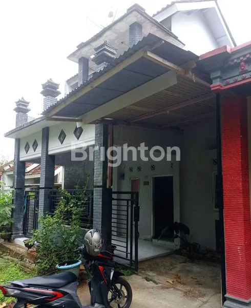 image RUMAH 2 LANTAI SIAP HUNI DEKAT KOTA (1)
