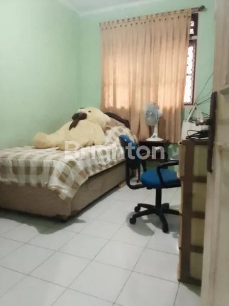 image RUMAH STANDAR DI LOKASI EMAS BSD – COCOK TINGGAL RUMAH KOS ATAU TEMPAT USAHA (6)