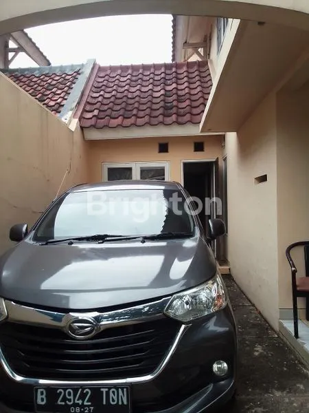 image RUMAH STANDAR DI LOKASI EMAS BSD – COCOK TINGGAL RUMAH KOS ATAU TEMPAT USAHA (7)