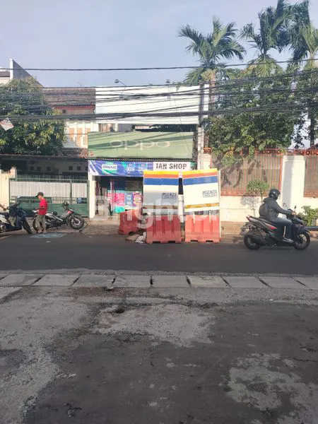 DIJUAL SEMI RUKO LOKASI STRATEGIS