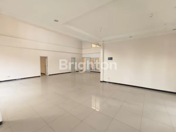 image RUMAH MEWAH 3 LANTAI...@ EZPERANSA SMG (6)