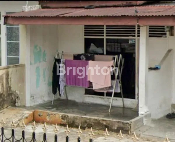 image RUMAH 3 PETAK LOKASI STRATEGIS DI TENGAH KOTA JL. BUNGA RAYA  (4)