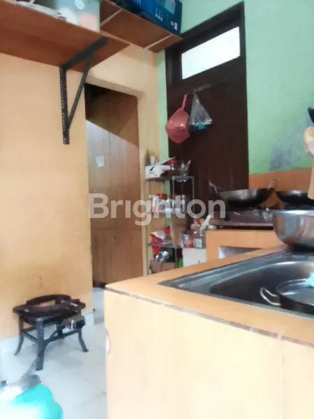 image RUMAH DEPAN PASAR MODERN BSD! JALAN KAKI KE HALTE & BELAKANG BCA! (4)