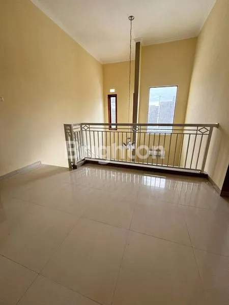 image TURUN HARGA !!! RUMAH MINIMALIS 2 LANTAI TERMURAH 8 MENIT KE KAMPUS UB MALANG (3)