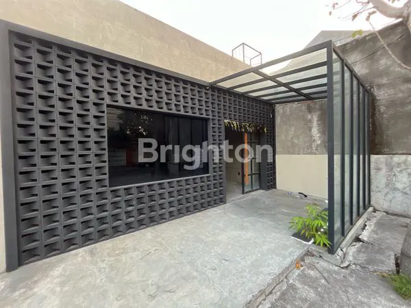 image RUANG USAHA STRATEGIS TENGAH KOTA COCOK BUAT COFFE SHOP/RESTO DAN KANTOR (3)