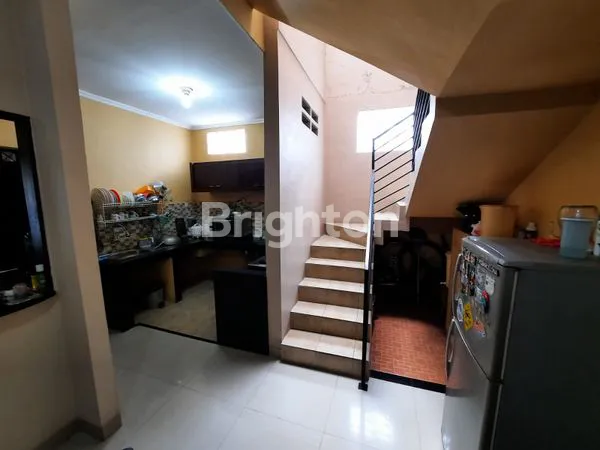 image RUMAH 2 LANTAI 4KT STRATEGIS PONDOK AREN (4)