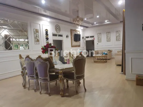 image \\U2728 DIJUAL RUMAH NYAMAN DENGAN INTERIOR EROPA – JATEN, KARANGANYAR \\U2728 (5)