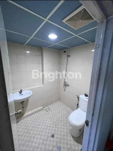 image APARTMENT UC TOWER BERKELEY (3)