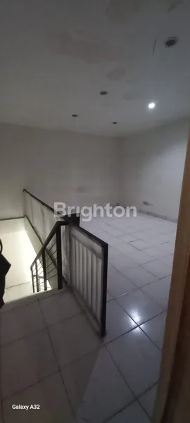 image DIJUAL/DISEWAKAN RUKO PRIME LOCATION CIBUBUR – 3,5 LANTAI SHM, COCOK USAHA & INVESTASI (7)