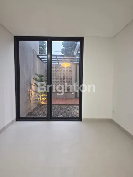 image RUMAH SIAP HUNI - BUMI SERPONG DAMAI (3)