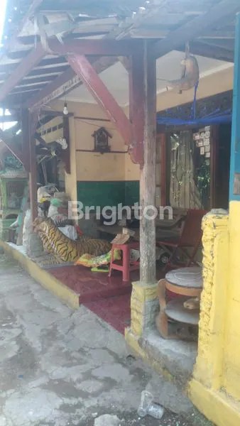 image DIJUAL RUMAH TENGAH KOTA SOLO STRATEGIS COCOK BUAT USAHA  (3)