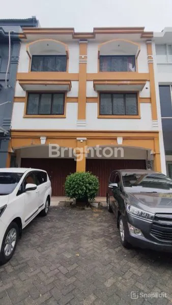 2 RUKO GANDENG 3 LANTAI RAYA DARMO PERMAI SIAP PAKAI