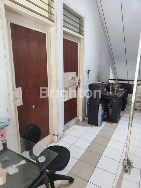 image RUMAH & TOKO STRATEGIS DI MAKASSAR (7)