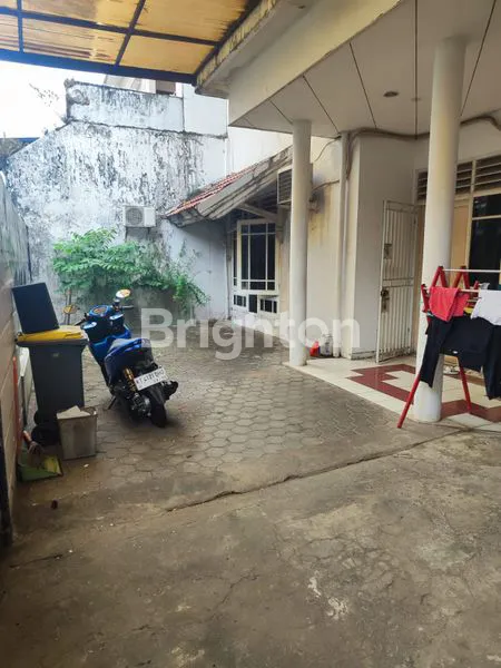 image RUMAH & TOKO STRATEGIS DI MAKASSAR (3)