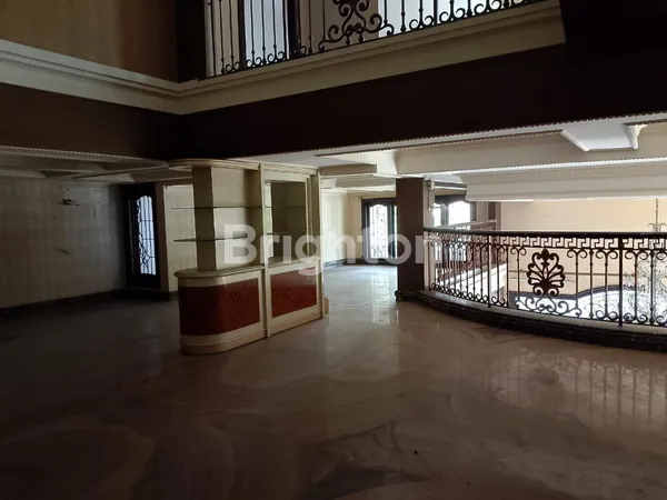 image RUMAH SULTAN GALAXY BUMI PERMAI ARAYA 2 SIAP HUNI (4)