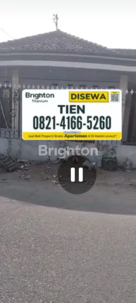 image RUMAH MODEL LAMA TERAWAT DAN BERDIH (1)