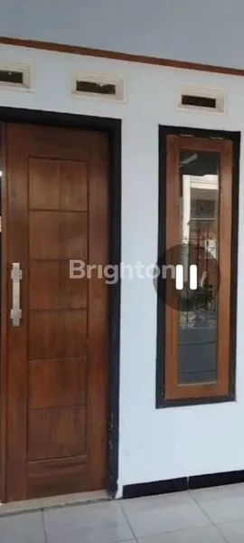 image RUMAH MODEL LAMA TERAWAT DAN BERDIH (6)