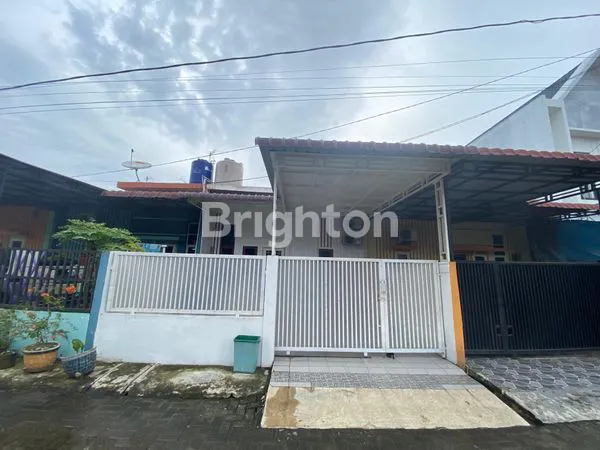 image SANGAT CANTIK, NYAMAN, LUX DAN BERADA DALAM KAWASAN KOMPLEK PERUMAHAN JOHOR MEDAN (1)