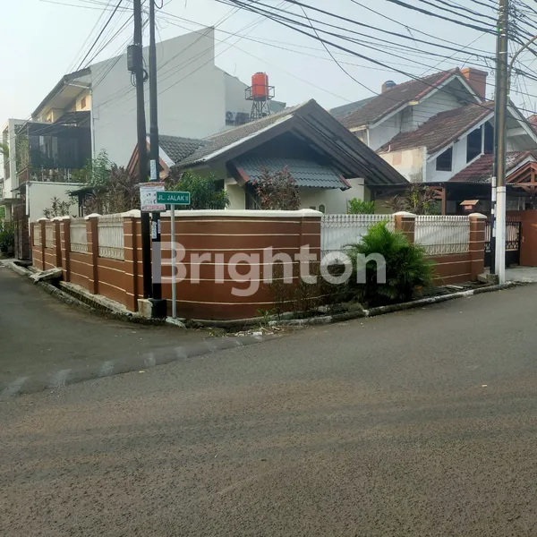 image RUMAH NYAMAN & STRATEGIS DI KOMPLEK DPR, PONDOK RANJI – CIPUTAT TIMUR (1)