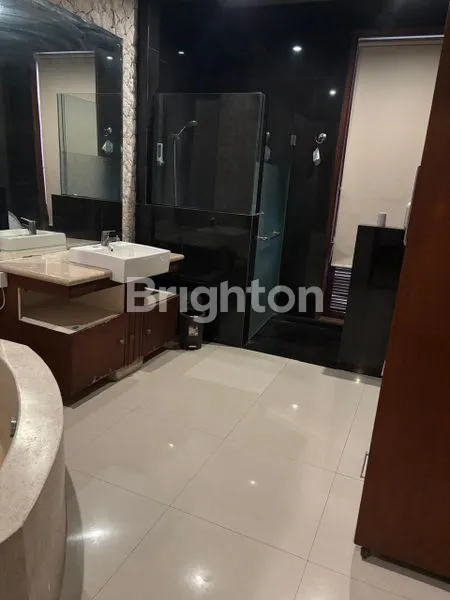 image VILLA MODERN DI LEGIAN LOKASI STRATEGIS DEKET PANTAI (6)