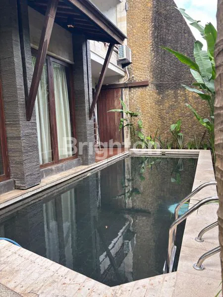 image VILLA MODERN DI LEGIAN LOKASI STRATEGIS DEKET PANTAI (7)
