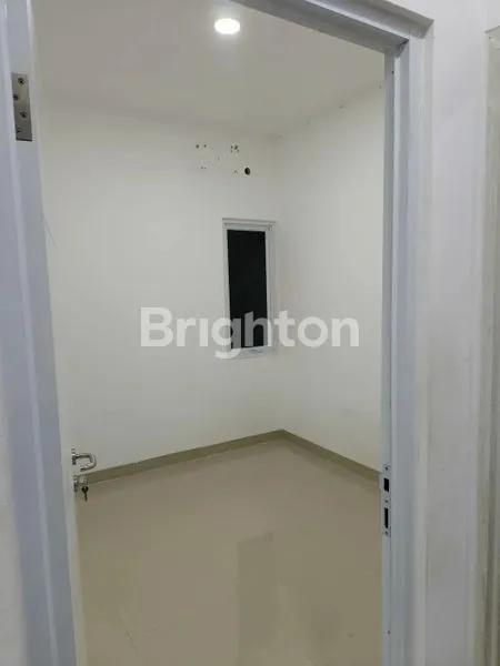 image HUNIAN NYAMAN CLUSTER KRISTAL, 72/77 (2)